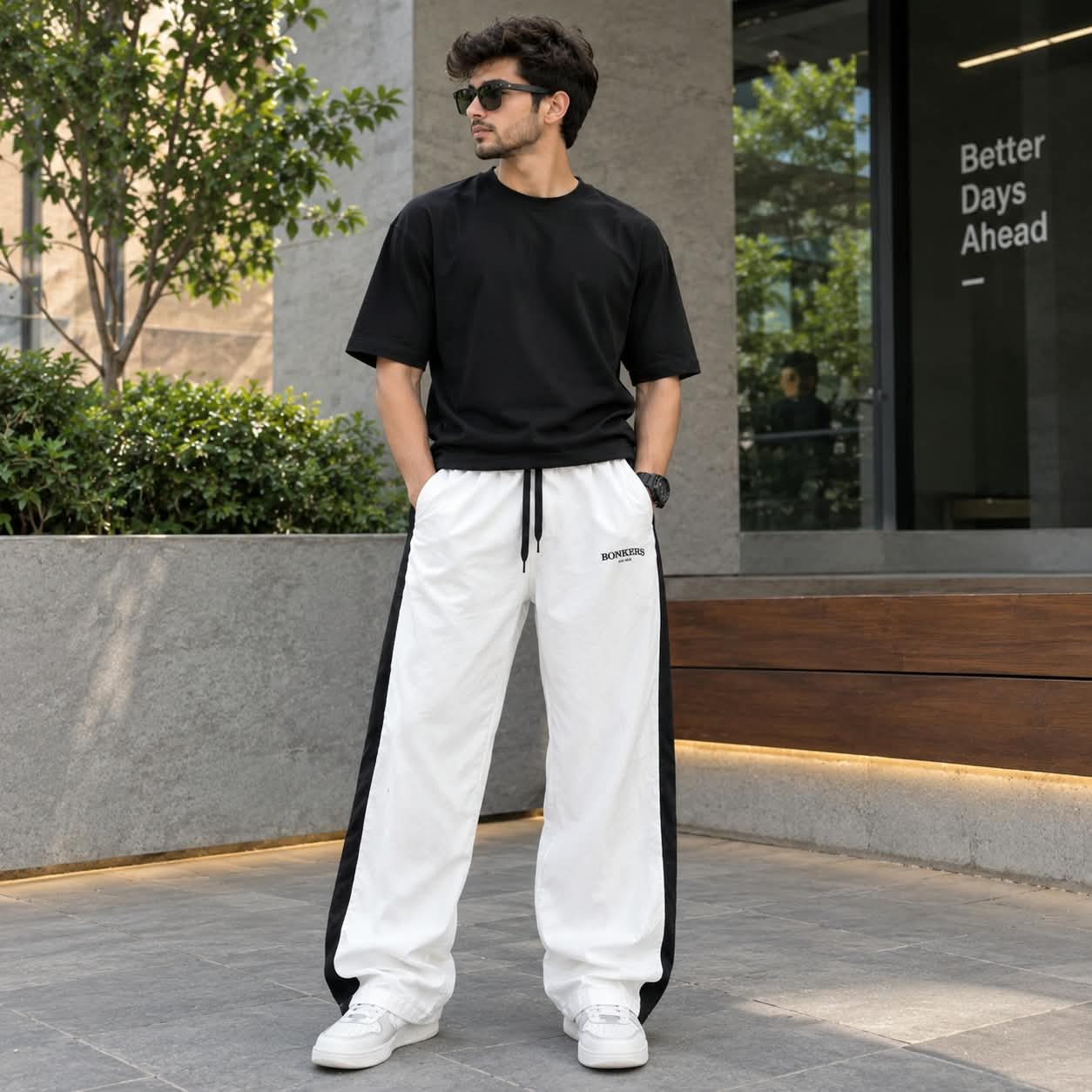 STRAIGHT FIT BAGGY TRACK-PANTS